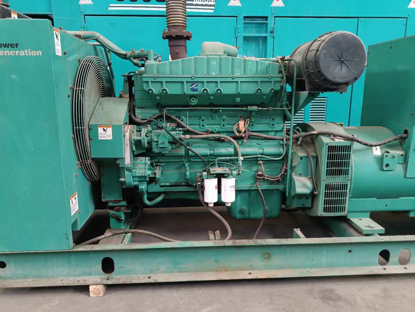 桑日过载会对 600kW 柴油发电机组造成哪些损害？