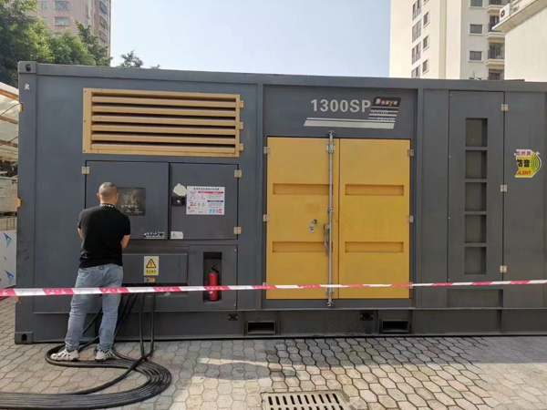 桑日500KW发电机组冬季应该配多大的启动电瓶?